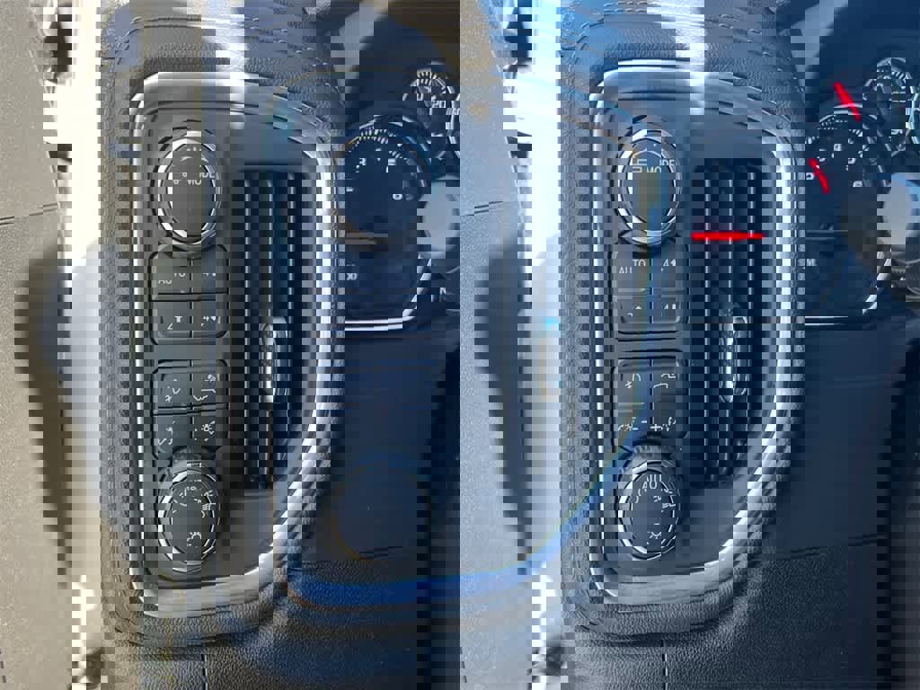 Used 2021 Chevrolet Silverado 1500 RST image 28