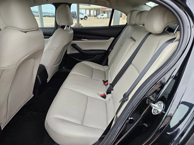 Used 2019 MAZDA MAZDA3 Sedan w/ Preferred Package image 15