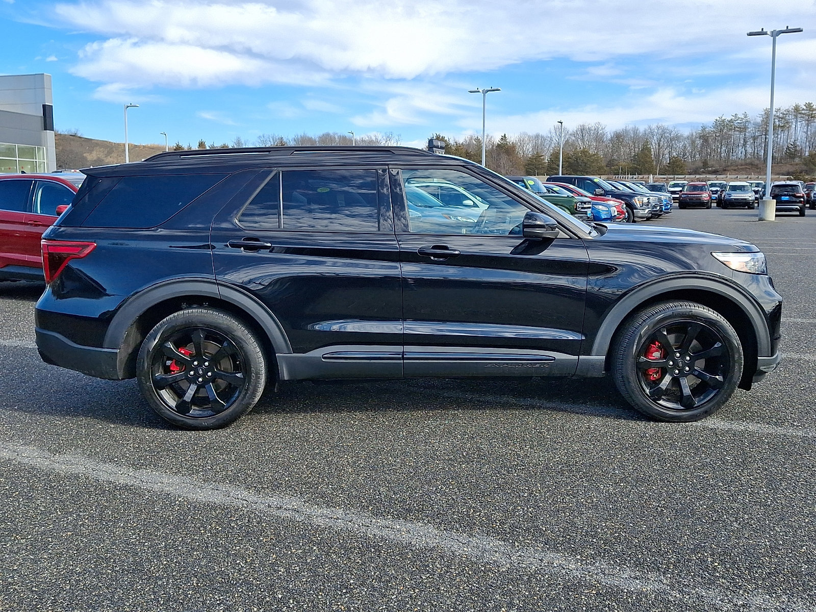 Certified 2022 Ford Explorer ST w/ Equipment Group 401A AWD/4WD image 5