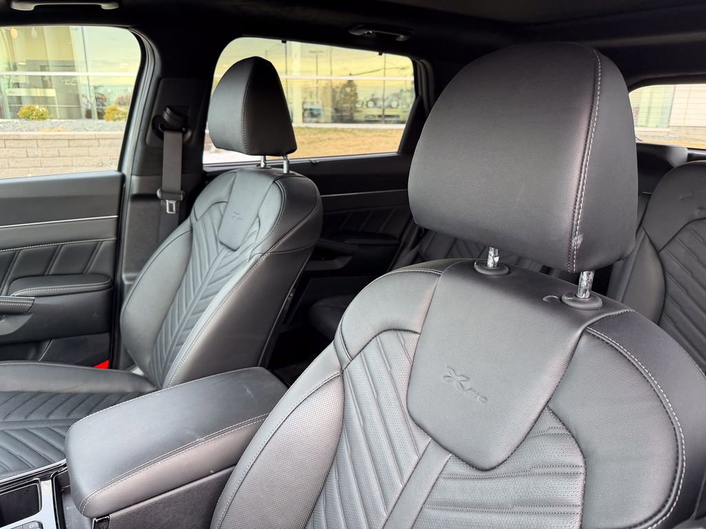 Used 2024 Kia Sorento SX Prestige image 10