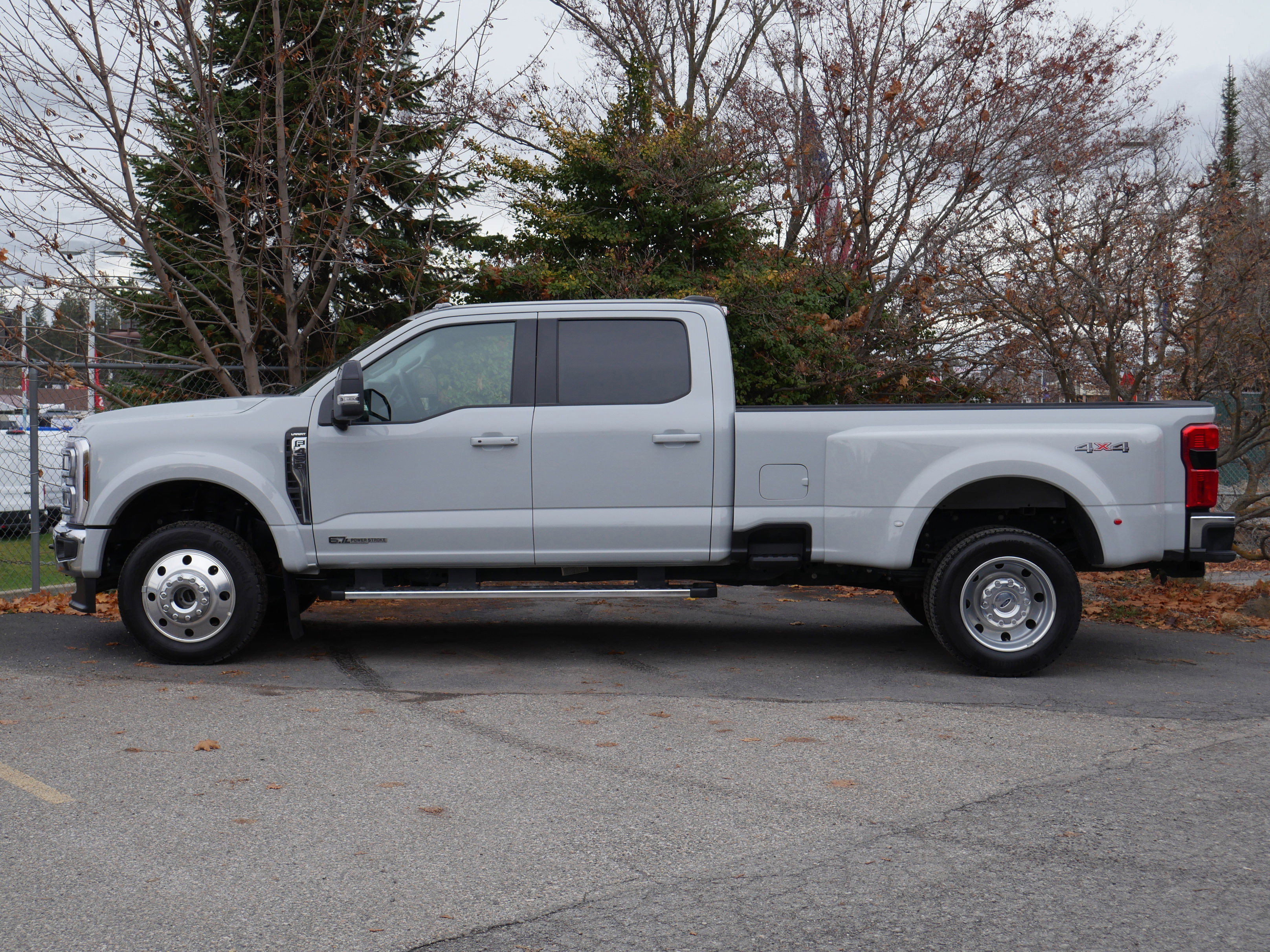 Certified 2025 Ford F450 Lariat image 5