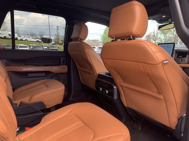Certified 2024 Ford Expedition Platinum image 15