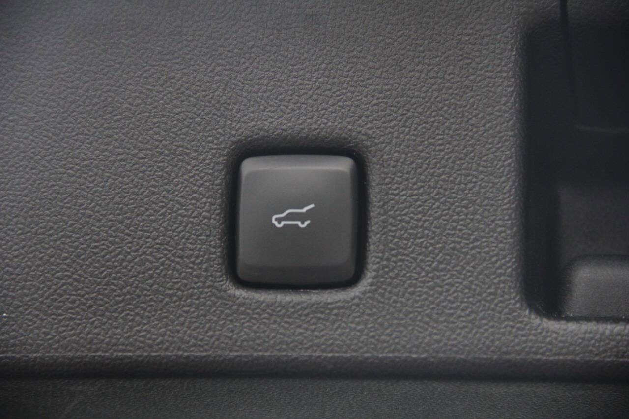 Certified 2024 Ford Escape ST-Line w/ Tech Pack #1 image 11