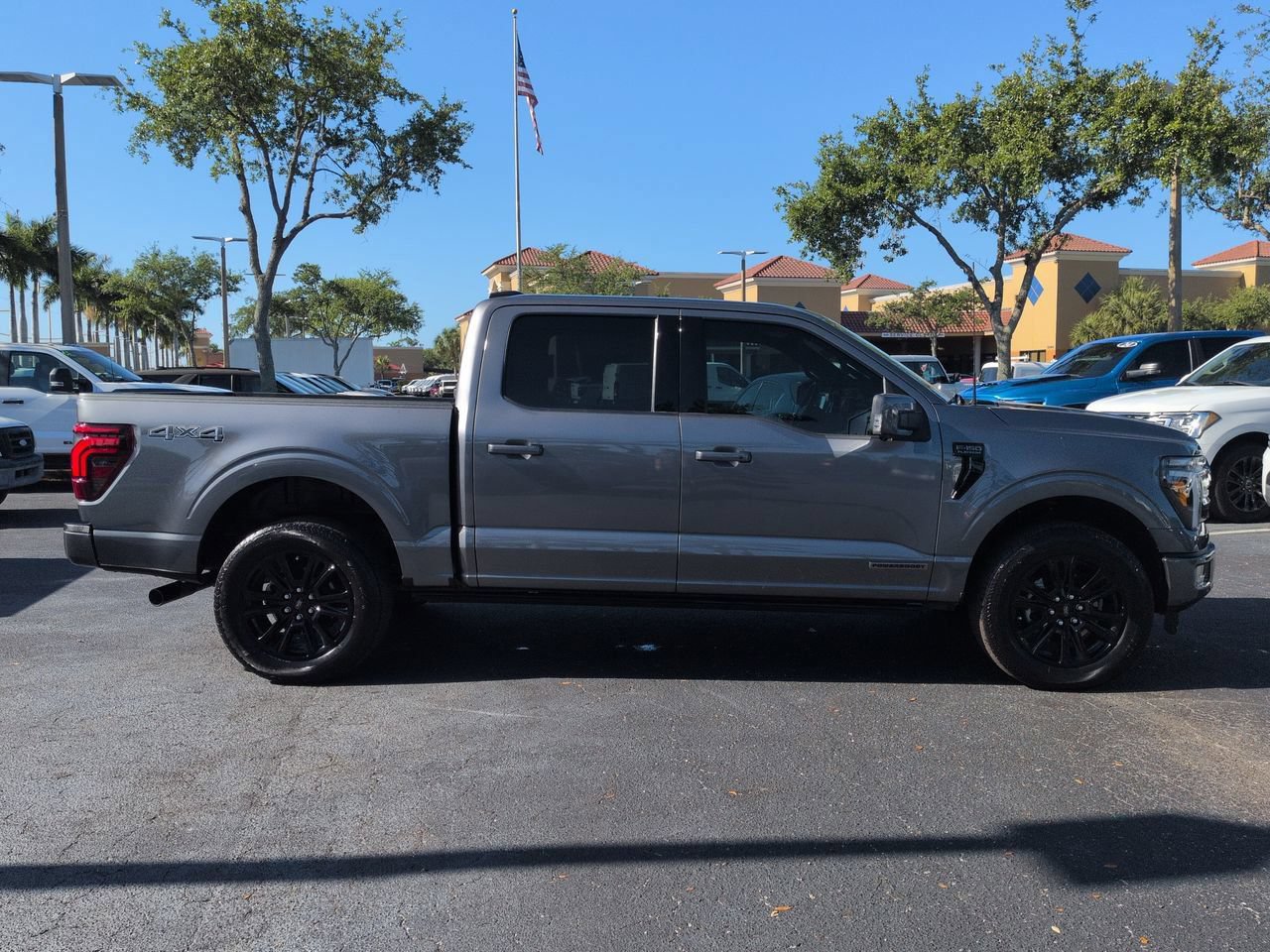 Certified 2024 Ford F150 Platinum AWD/4WD image 3
