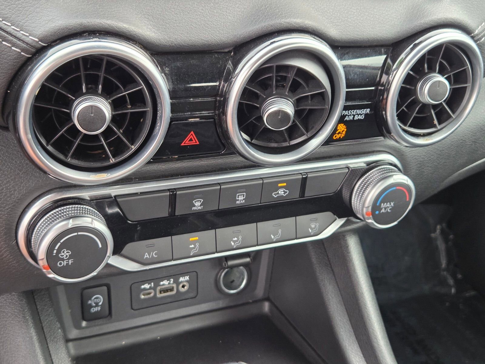 Used 2024 Nissan Sentra SV image 22