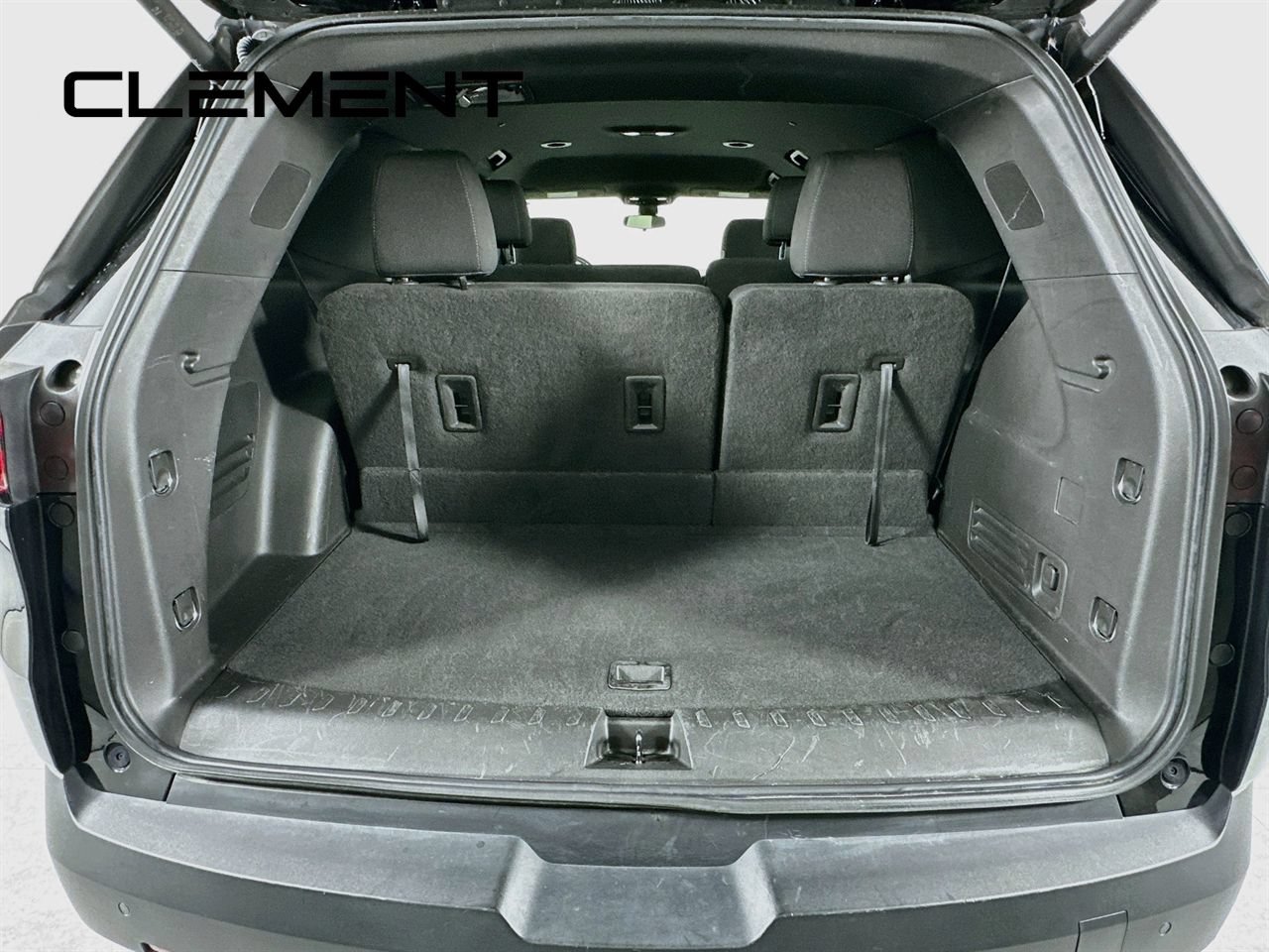 Used 2022 Chevrolet Traverse LT AWD/4WD image 11
