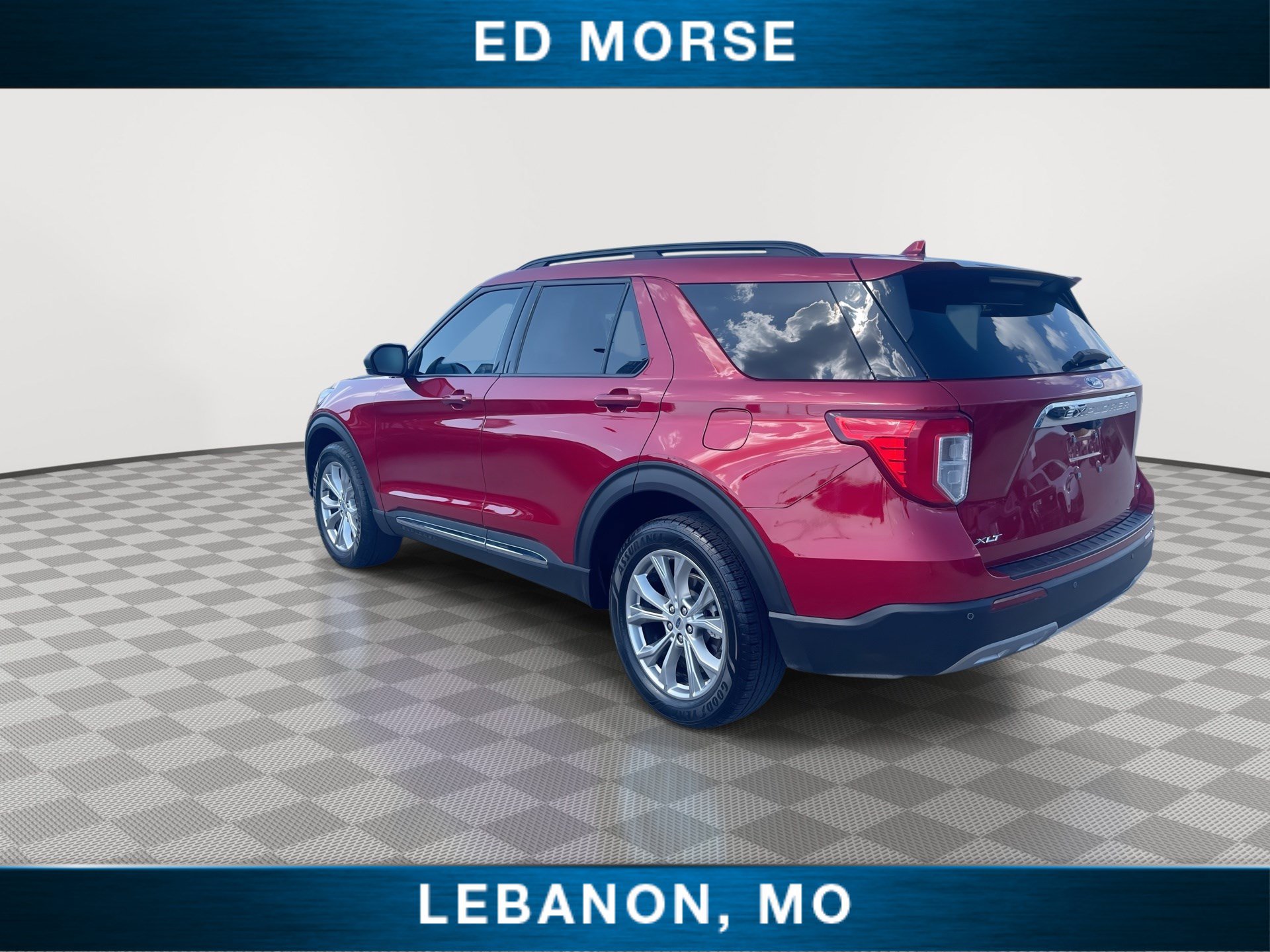 Certified 2020 Ford Explorer XLT w/ Equipment Group 202A AWD/4WD image 6