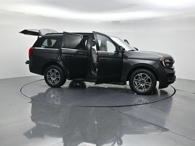 Certified 2025 Ford Expedition Active AWD/4WD image 57