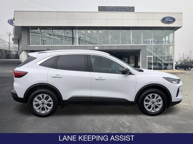 Certified 2023 Ford Escape Active AWD/4WD image 9