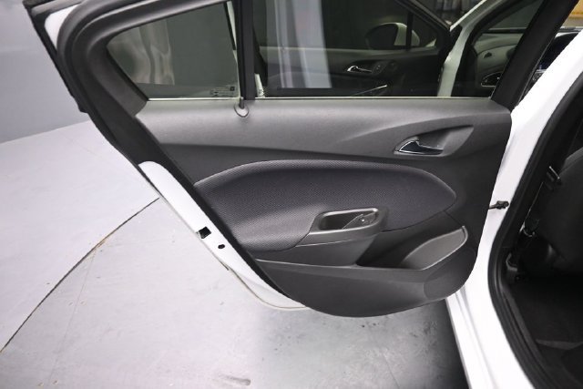 Used 2019 Chevrolet Cruze LT w/ Convenience Package FWD image 22