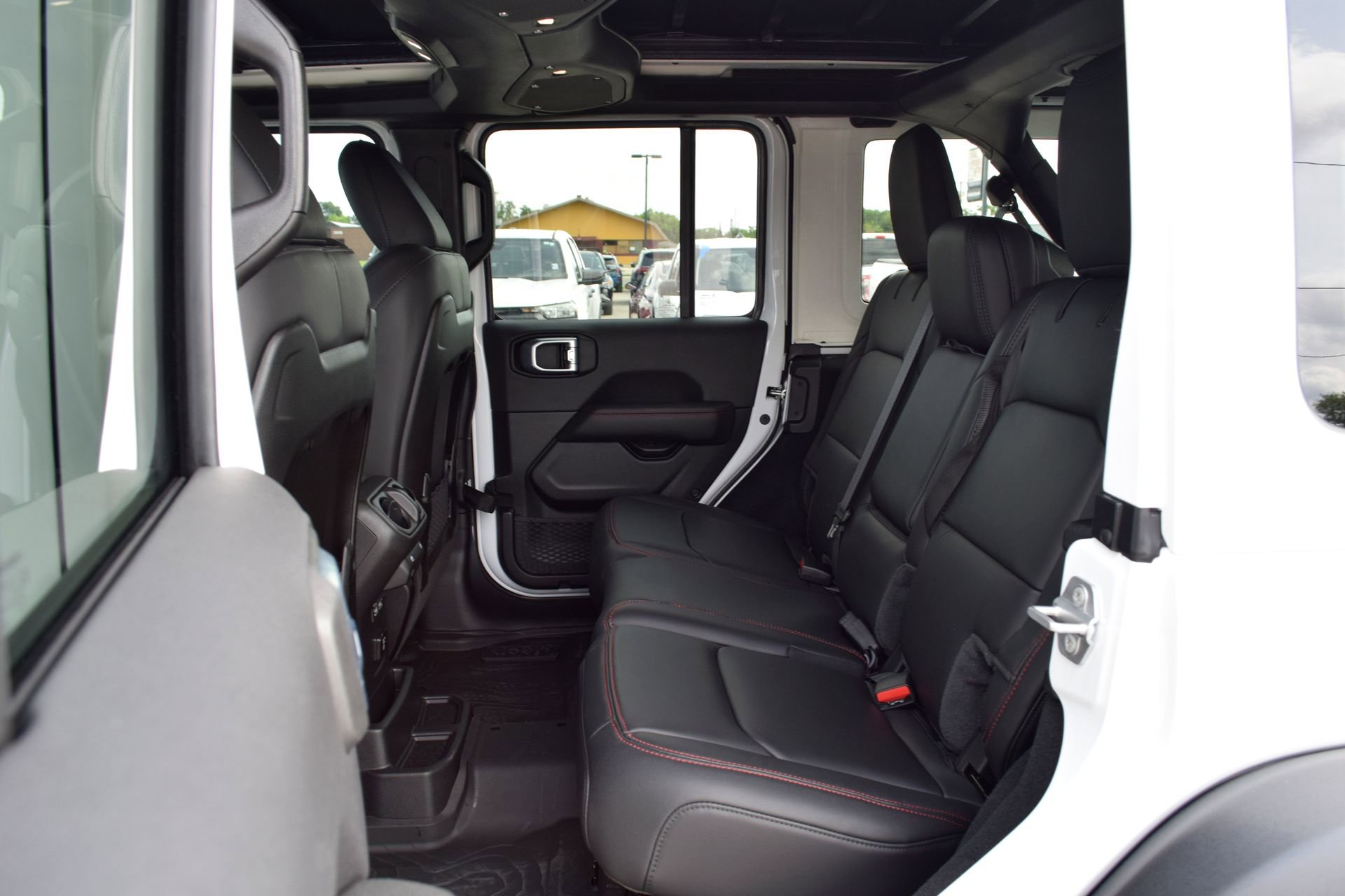 Used 2026 Jeep Wrangler Unlimited Rubicon 392 w/ Quick Order Package 27X Moab AWD/4WD image 18