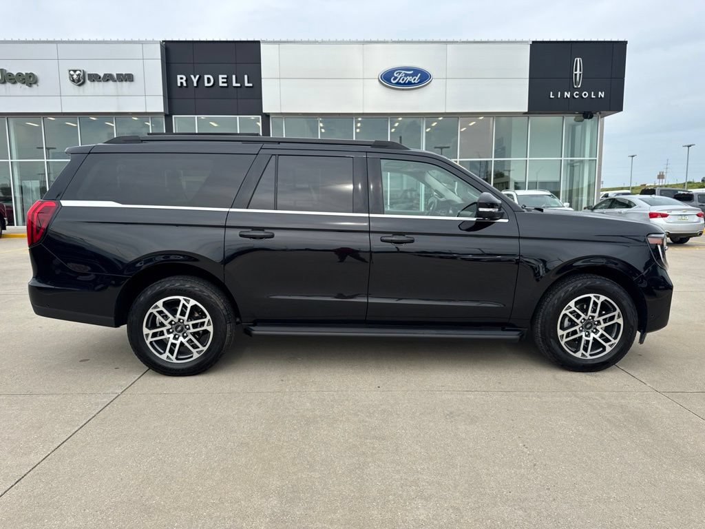 Certified 2025 Ford Expedition Max Active AWD/4WD image 2