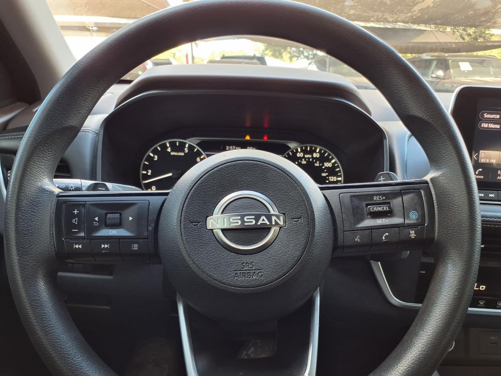 Used 2023 Nissan Rogue SV FWD image 26