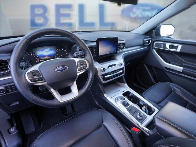 Certified 2021 Ford Explorer XLT w/ Equipment Group 202A image 11