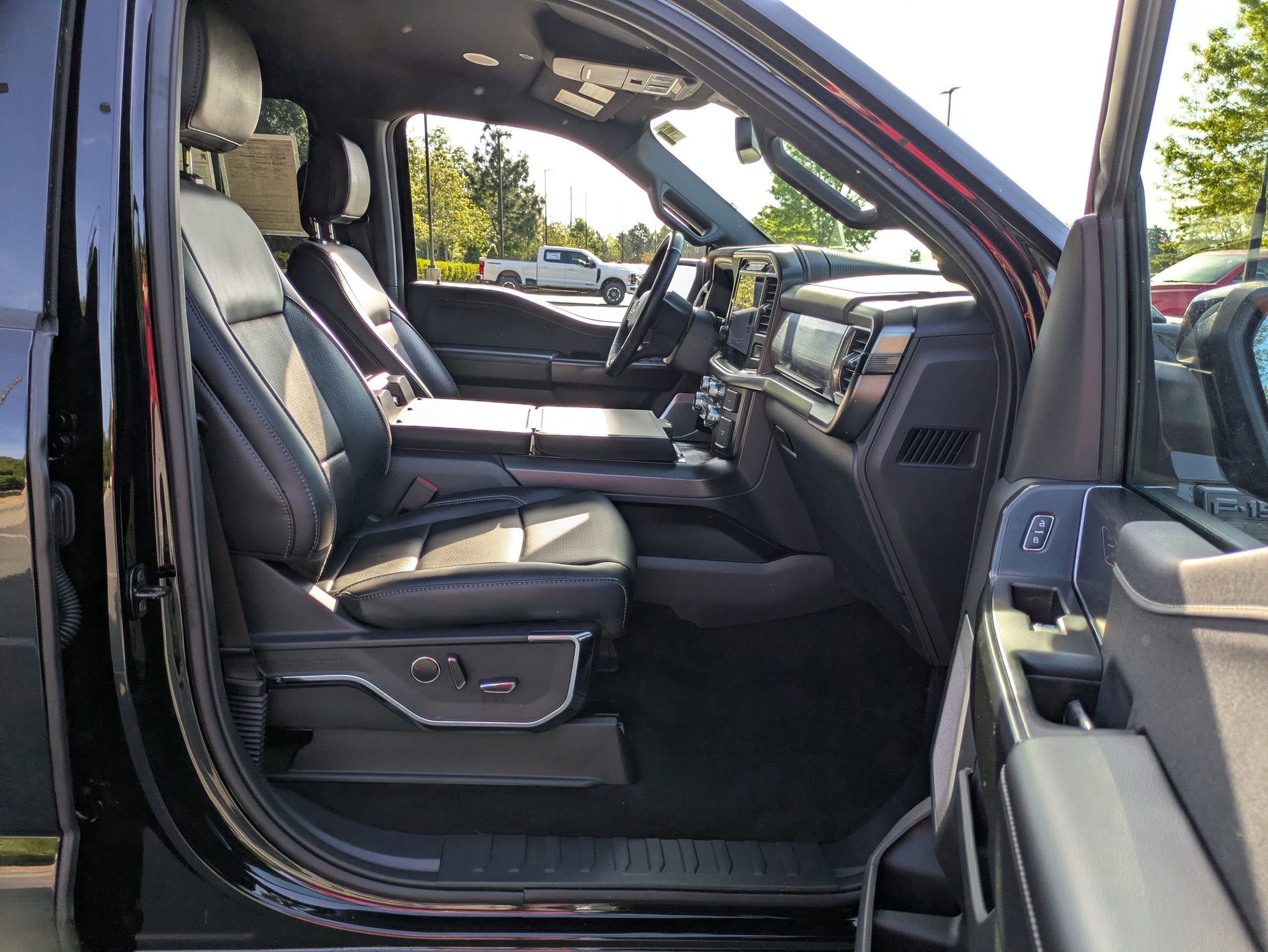 Certified 2024 Ford F150 Lariat w/ Equipment Group 502A High AWD/4WD image 41