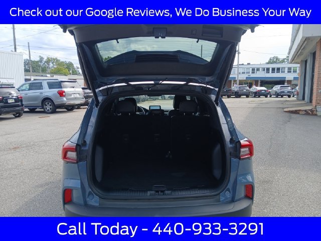 Certified 2025 Ford Escape ST-Line Select AWD/4WD image 38