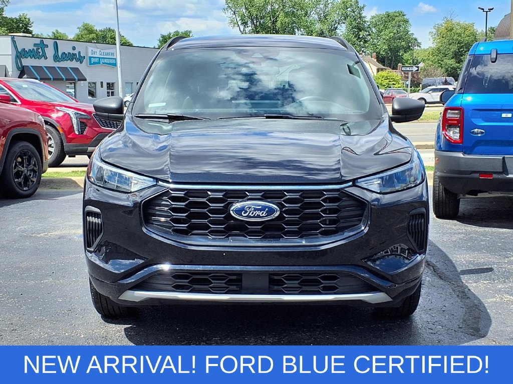 Certified 2024 Ford Escape ST-Line w/ Tech Pack #1 AWD/4WD image 24