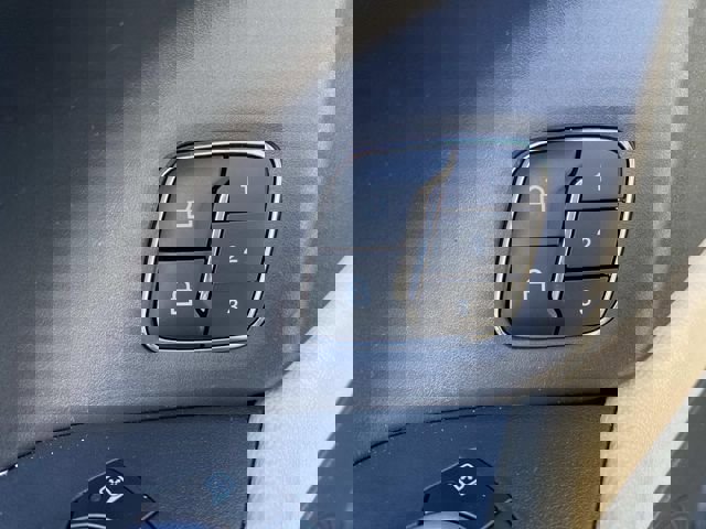 Certified 2024 Ford Expedition Limited image 28