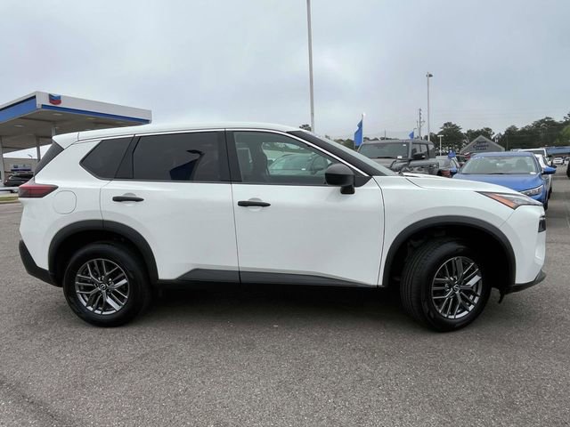 Used 2023 Nissan Rogue S AWD/4WD image 3