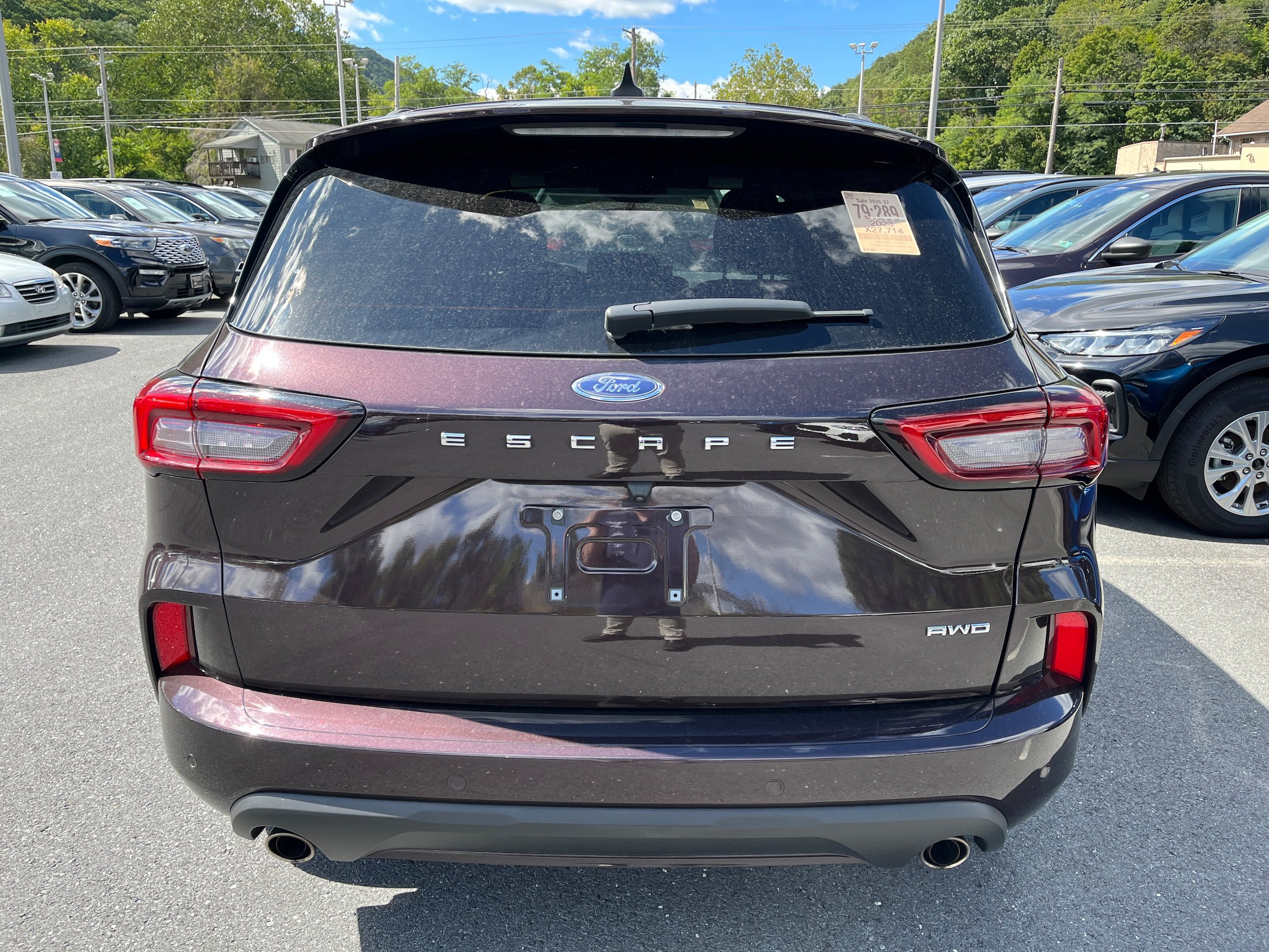 Certified 2023 Ford Escape ST-Line w/ Tech Pack #1 AWD/4WD image 4