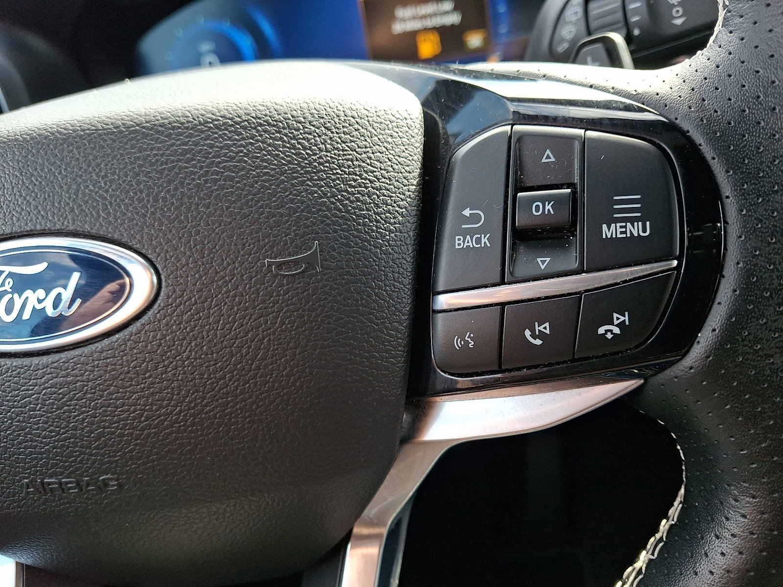 Certified 2022 Ford Explorer ST w/ Equipment Group 401A AWD/4WD image 23