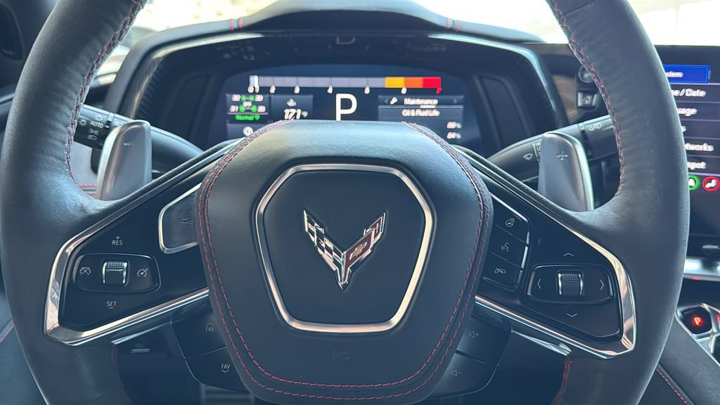 Used 2022 Chevrolet Corvette Stingray Premium Cpe w/ Z51 Performance Package RWD image 10