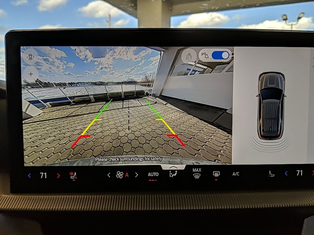 Certified 2025 Ford Explorer Active w/ Active Comfort Package image 20