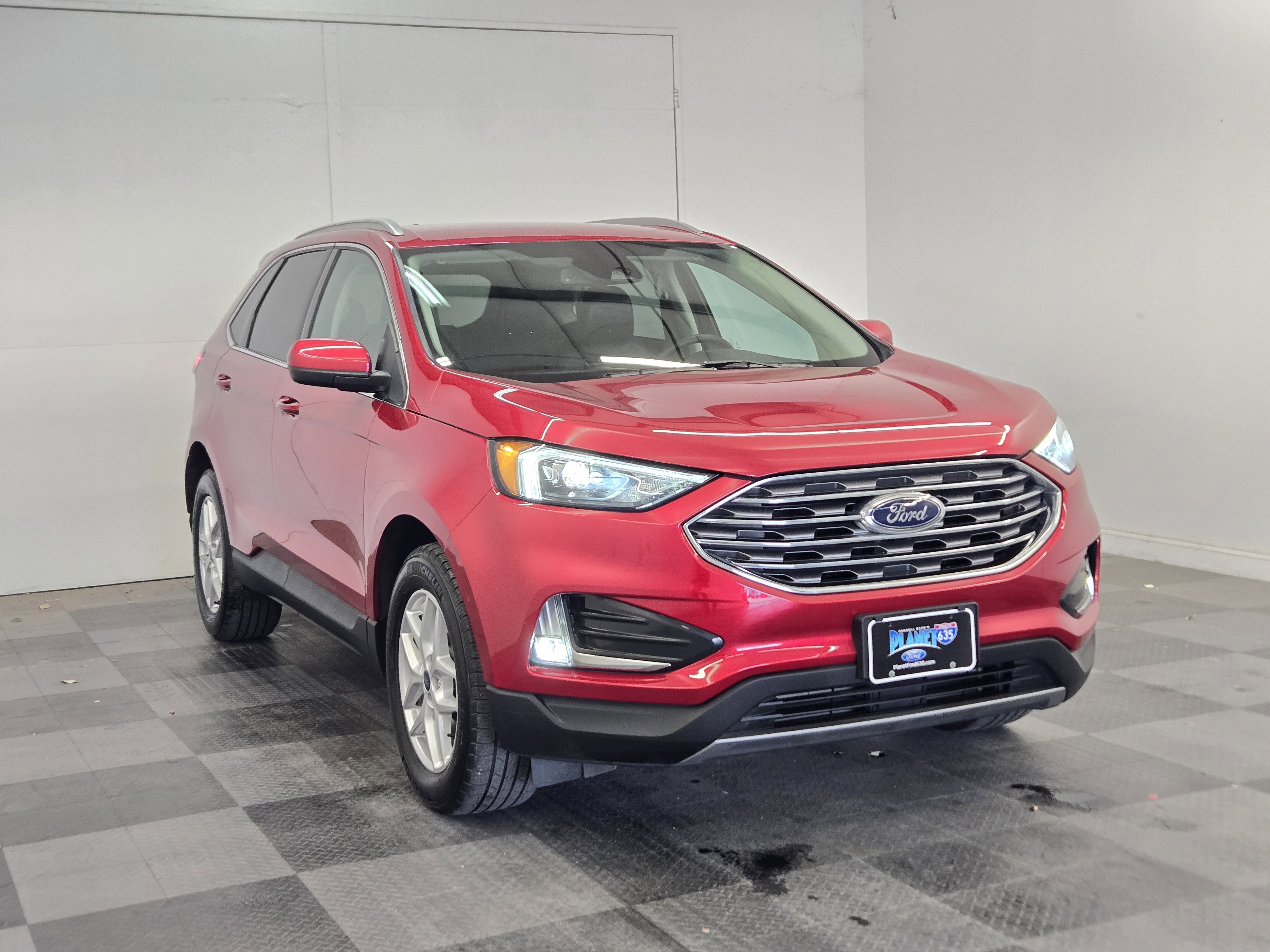 Certified 2022 Ford Edge SEL w/ Convenience Package image 2