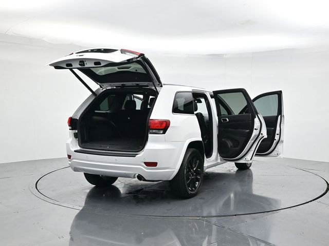 Used 2020 Jeep Grand Cherokee Altitude image 50