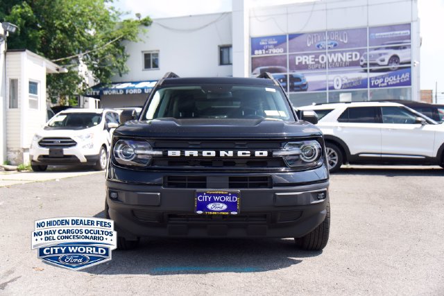Certified 2022 Ford Bronco Sport Outer Banks w/ Tech Package AWD/4WD image 2