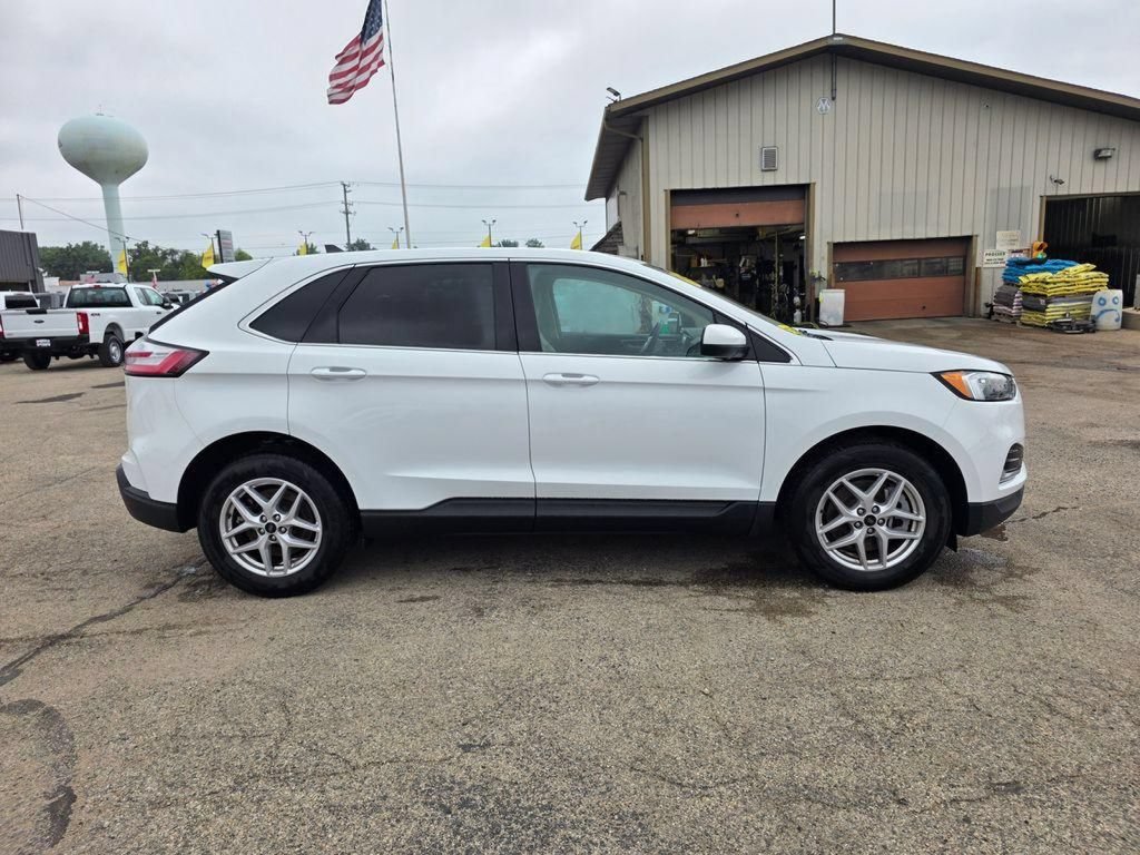 Certified 2024 Ford Edge SEL AWD/4WD image 11