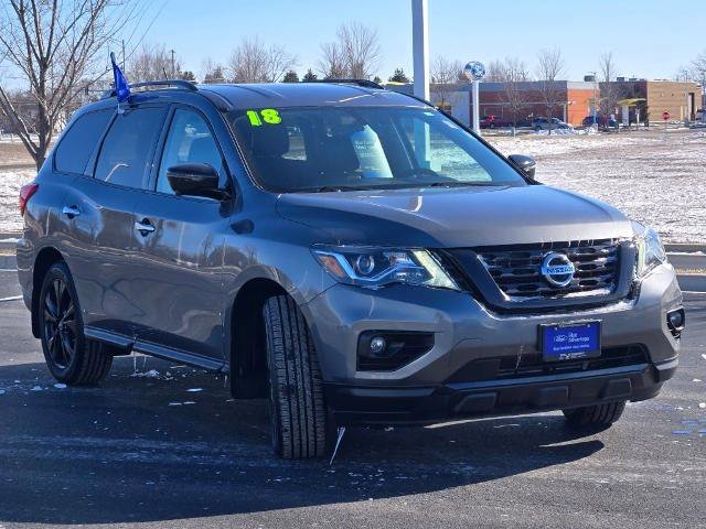 Used 2018 Nissan Pathfinder SL w/ Midnight Edition Package image 5