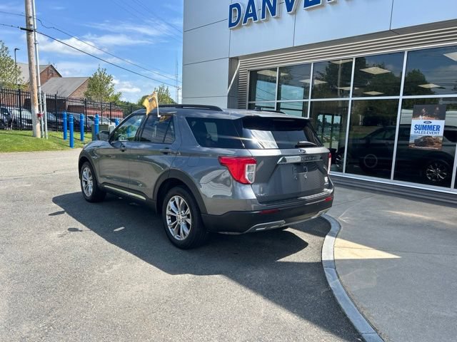 Certified 2022 Ford Explorer XLT w/ Equipment Group 202A AWD/4WD image 8