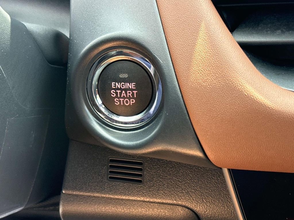 Used 2026 Subaru Outback Touring AWD/4WD image 31