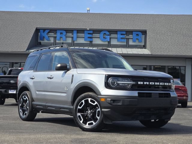 Certified 2023 Ford Bronco Sport Outer Banks AWD/4WD image 2