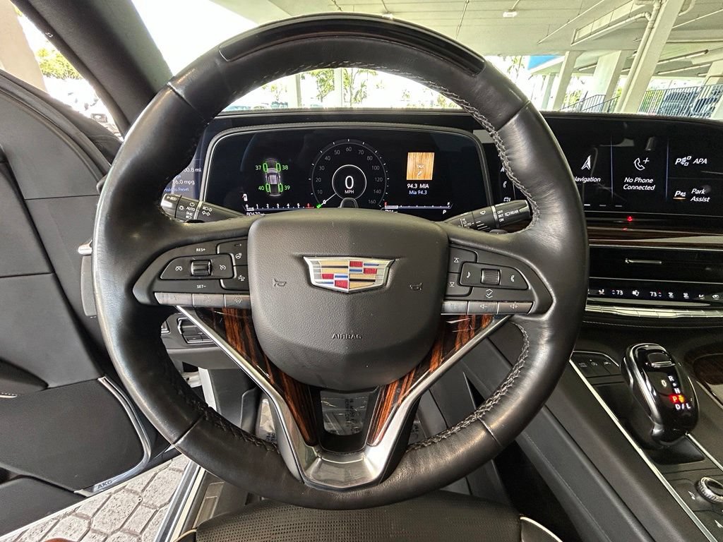 Used 2022 Cadillac Escalade Premium Luxury w/ Performance Package RWD image 17