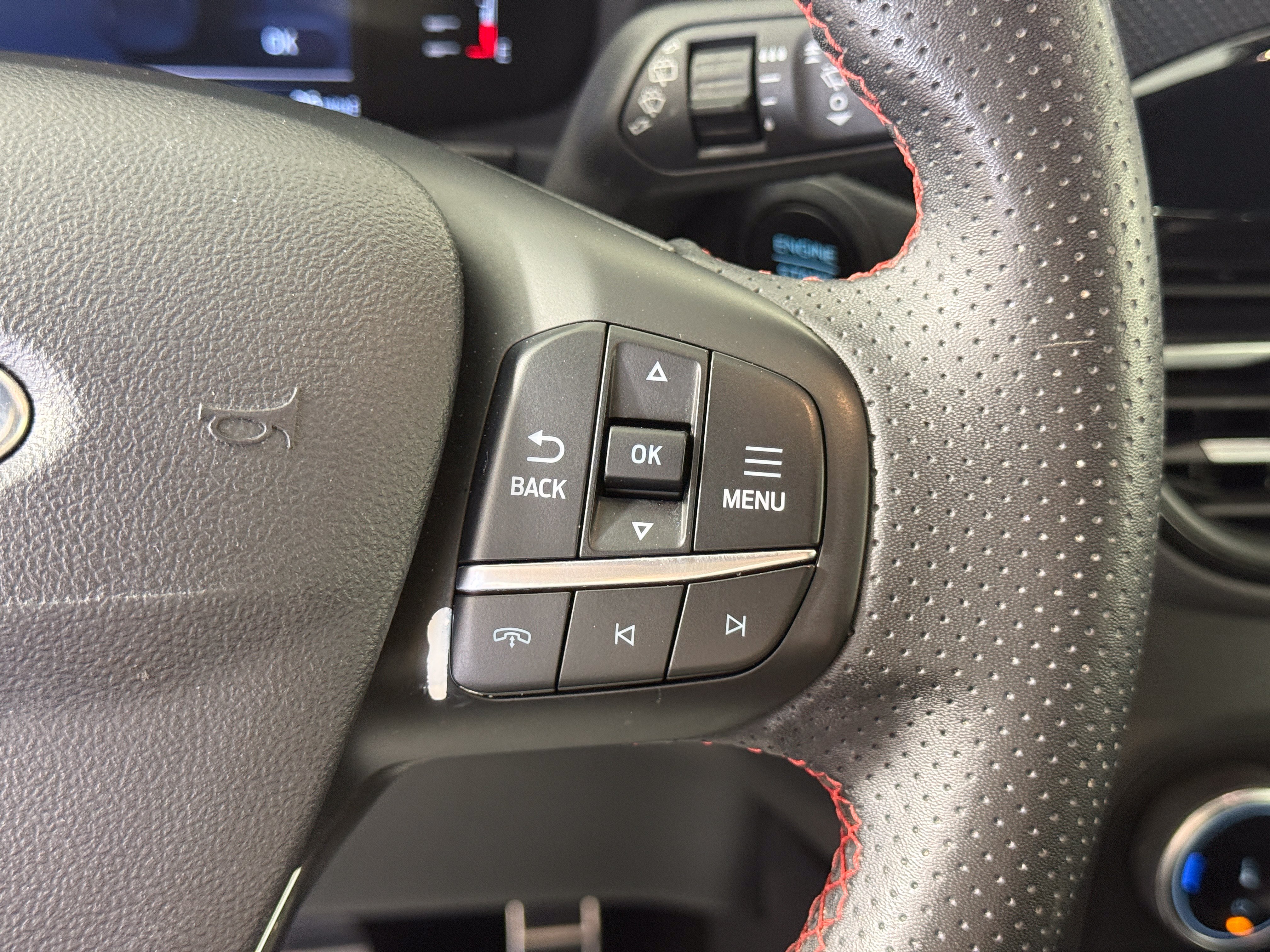 Certified 2024 Ford Escape ST-Line FWD image 23