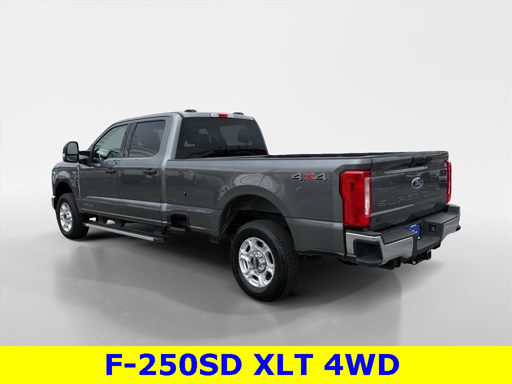 Certified 2025 Ford F250 XLT image 5