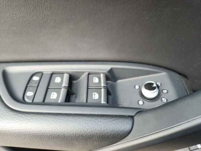 Used 2023 Audi Q5 2.0T Premium w/ Convenience Package image 32