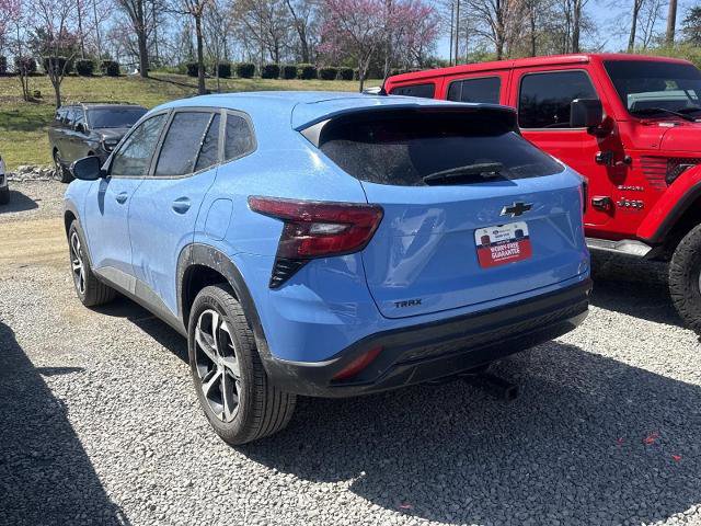 Used 2024 Chevrolet Trax RS w/ Driver Confidence Package image 5