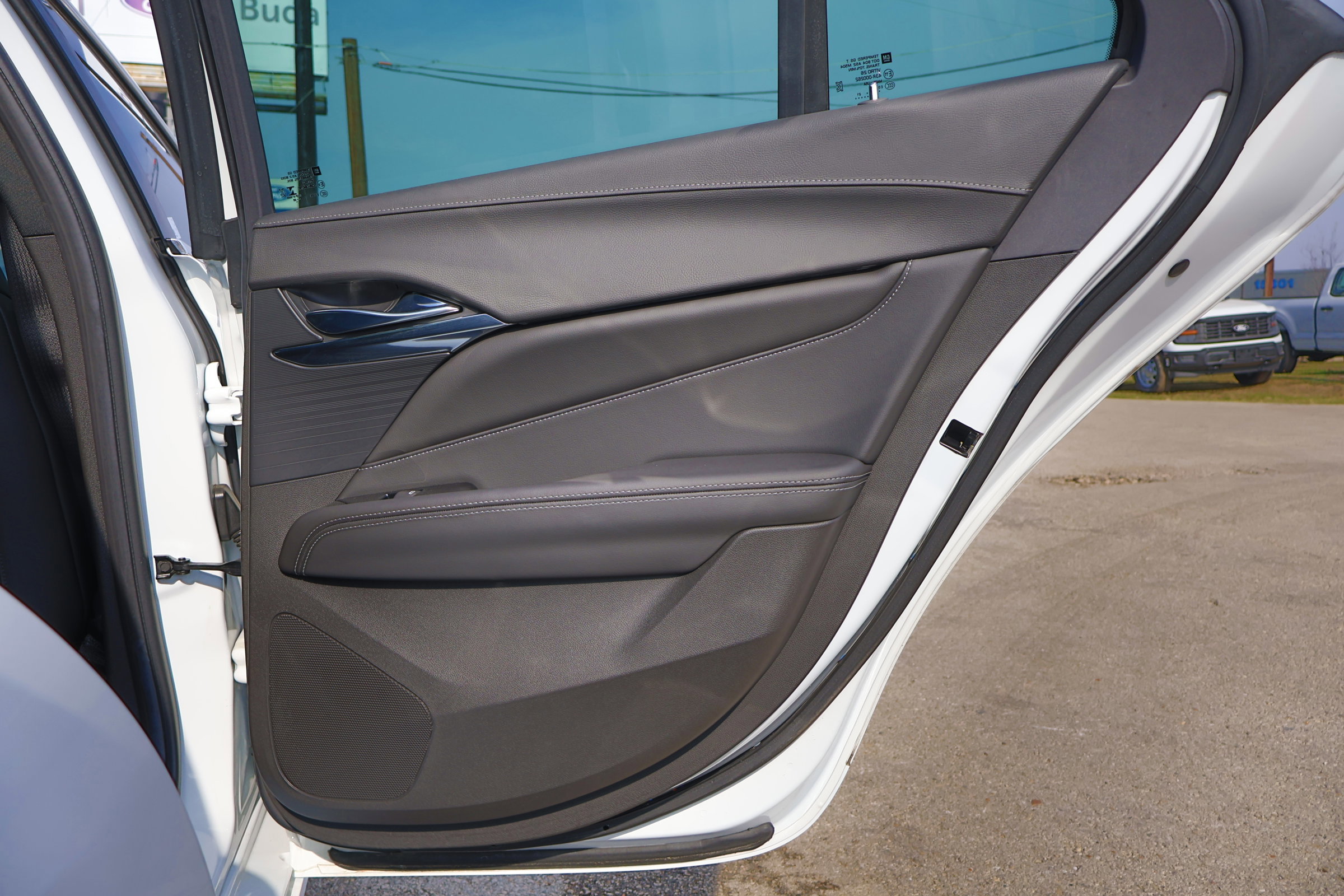 Used 2023 Cadillac CT4 Luxury image 38