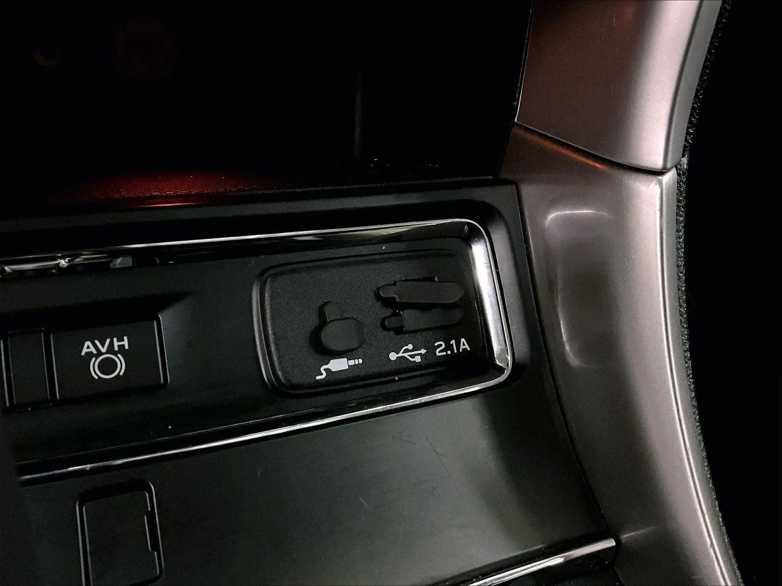 Used 2022 Subaru Ascent Limited w/ Technology Package image 32