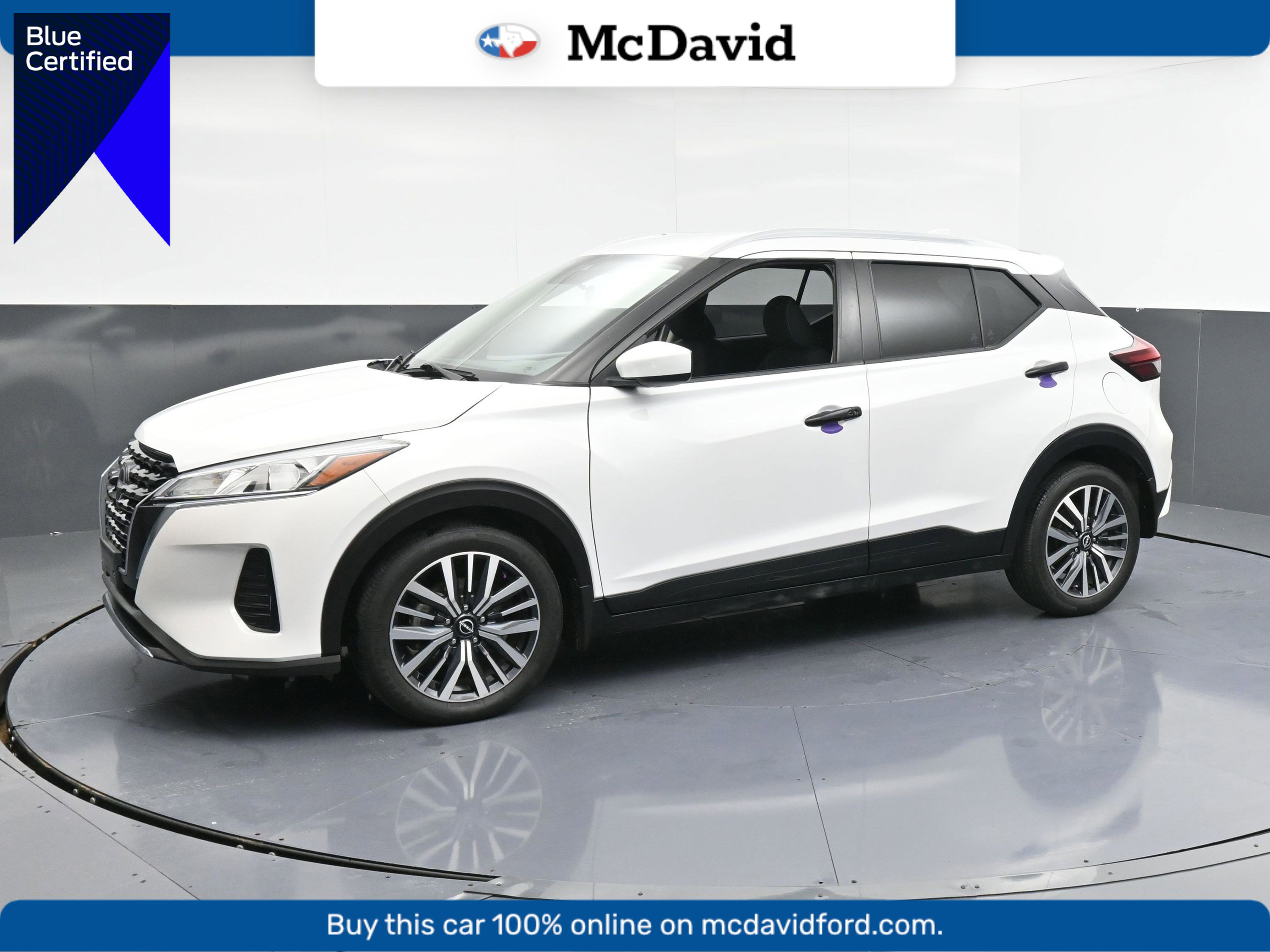 Used 2022 Nissan Kicks SV image 1