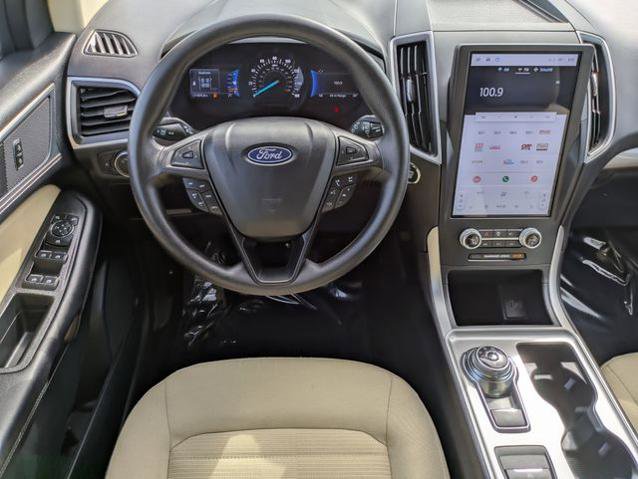 Certified 2024 Ford Edge SEL w/ Convenience Package AWD/4WD image 16