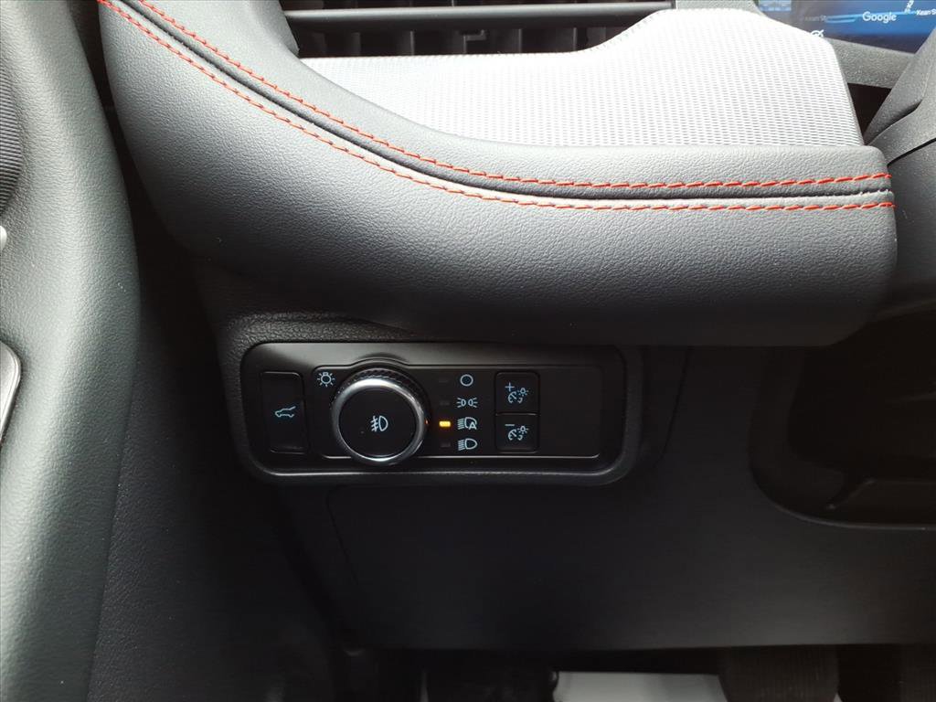 Certified 2025 Ford Explorer ST-Line image 18