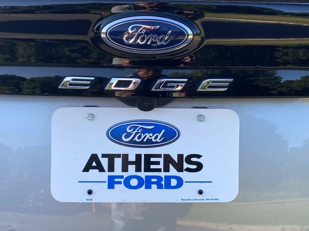 Certified 2024 Ford Edge SEL AWD/4WD image 5