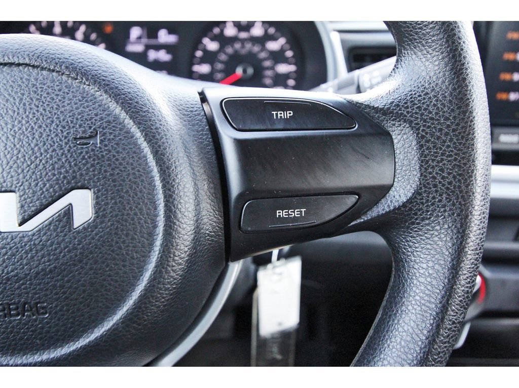 Used 2023 Kia Rio LX image 19