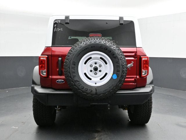 Certified 2025 Ford Bronco Heritage Edition AWD/4WD image 9