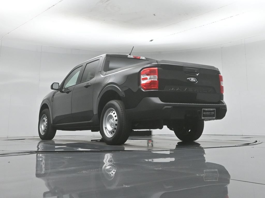 Certified 2025 Ford Maverick XL FWD image 43
