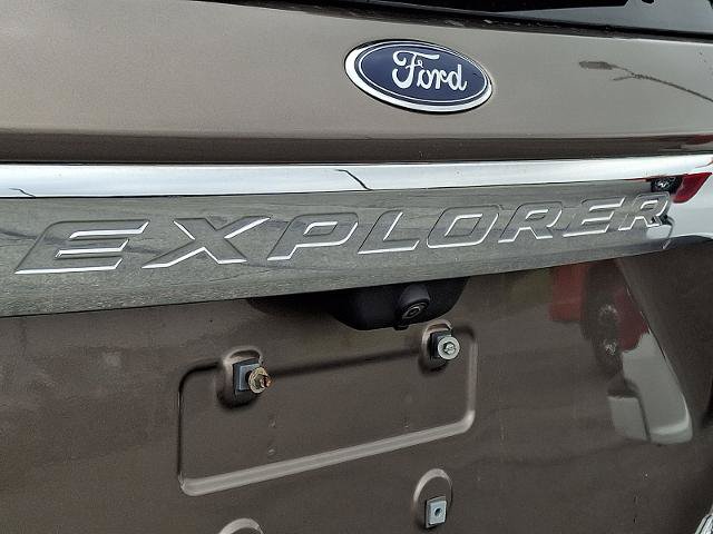 Certified 2021 Ford Explorer XLT w/ Class III Trailer Tow Package AWD/4WD image 28